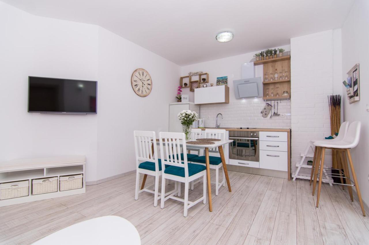 Apartman Sun Solin Apartment Екстериор снимка