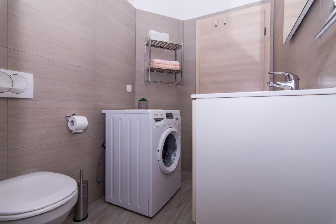 Apartman Sun Solin Apartment Екстериор снимка